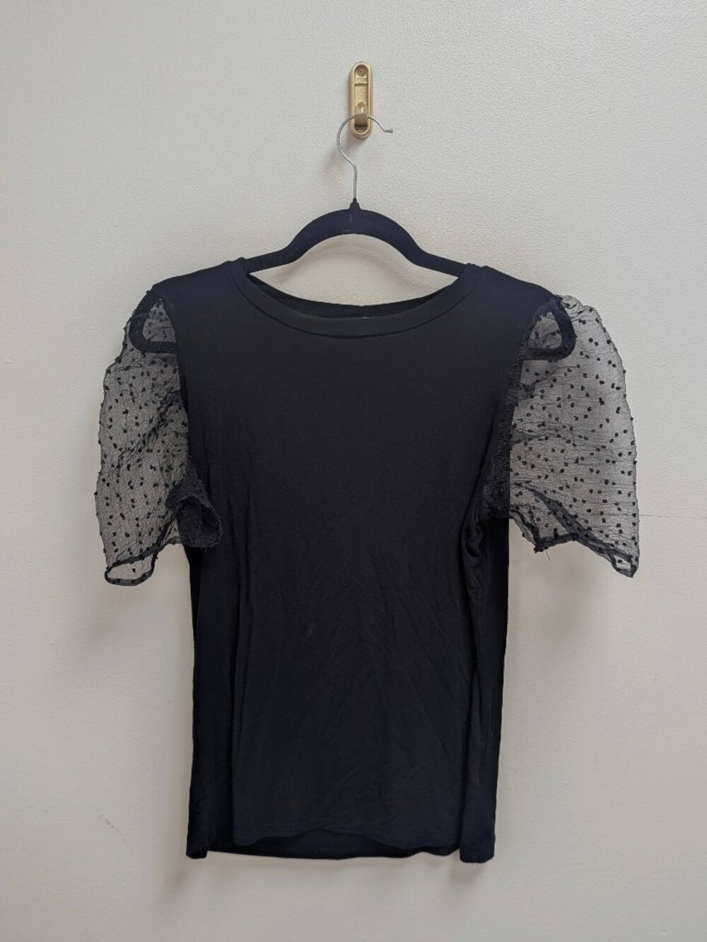 Mi Ami Short Swiss Dot Sleeve Top